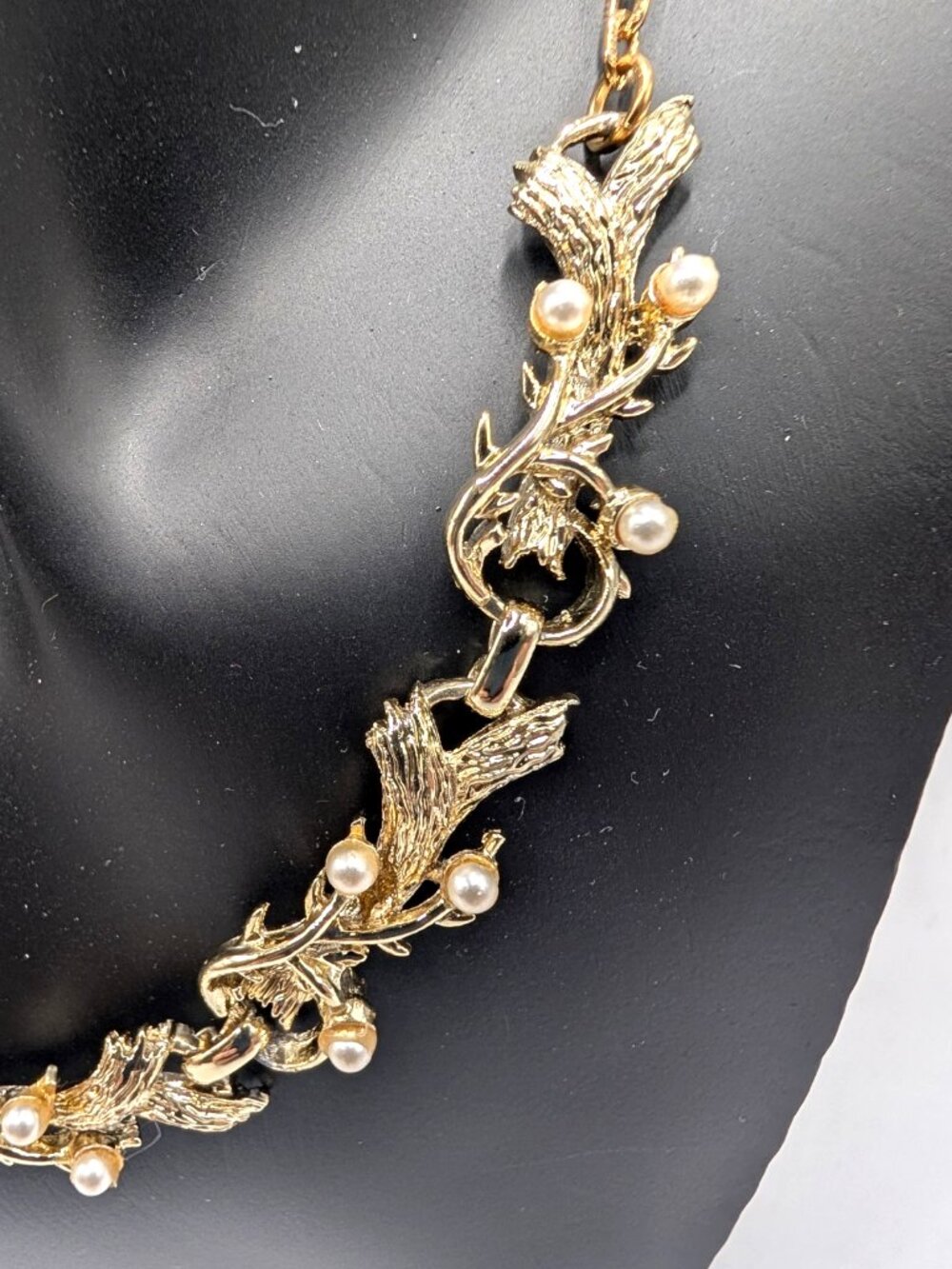 Vintage MCM Gold Tone + Mini Faux Pearl Choker Necklace Poss. Coro? Unmarked EUC